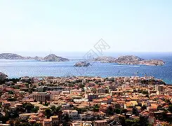 马赛内部会议纪要流出——清晨更衣室发声,国王杯使命明确,赛季目标并未改变 马赛内部会议纪要流出——清晨更衣室发声,国王杯使命明确,赛季目标并未改变