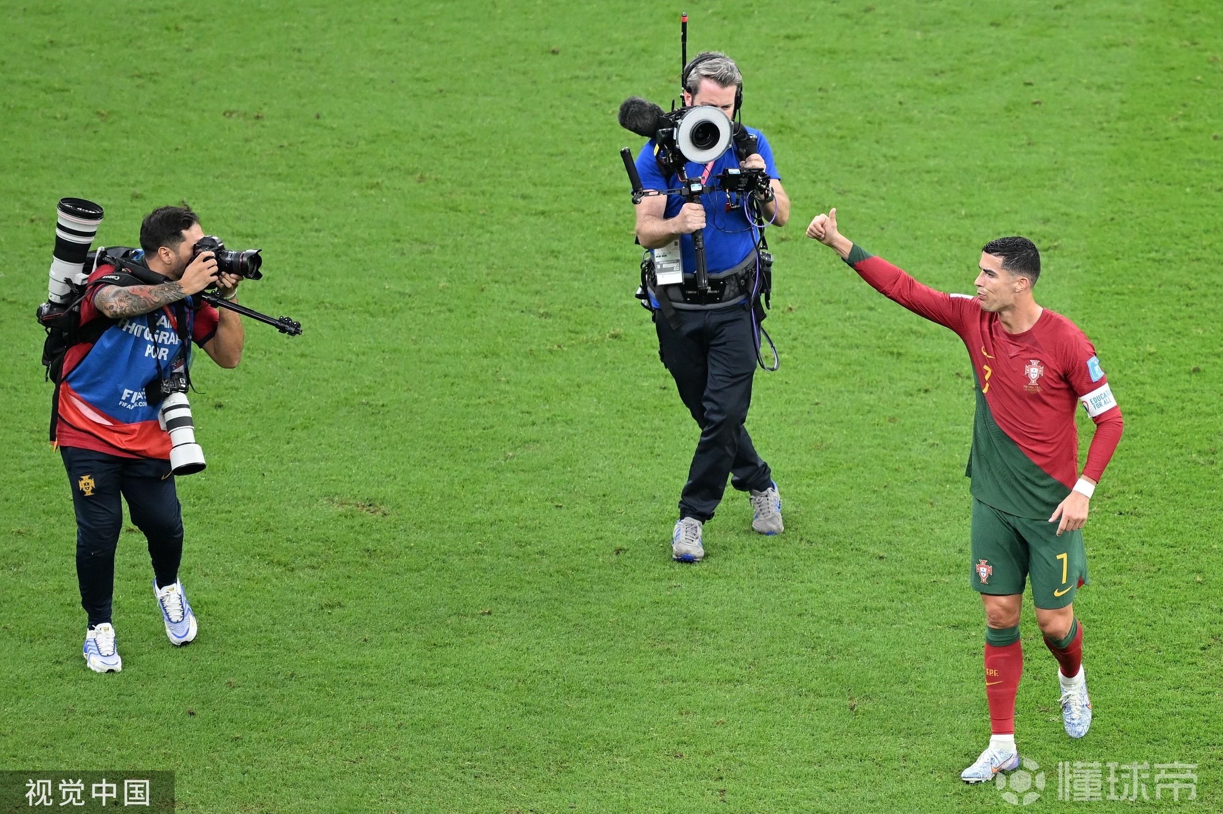 包含NBA总决赛加时末段走向成谜，阿森纳完成体检，更衣室稳定，年轻球员得到机会的词条