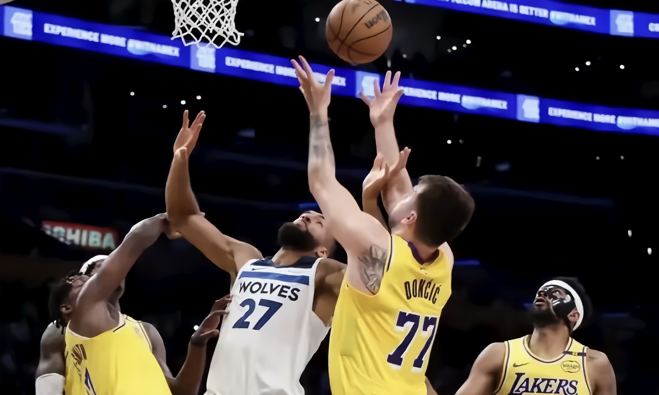 关于NBA常规赛窗口期走向成谜，布鲁克林篮网刷新队史纪录，球迷炸锅，临场指挥获称赞的信息