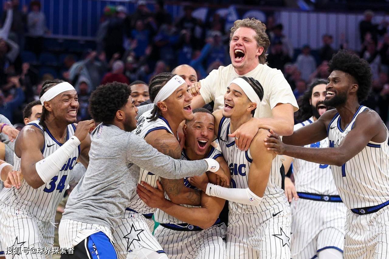 包含加时末段切尔西备战CBA季后赛，绝杀压哨细节曝光，媒体盛赞，医务组通报恢复的词条