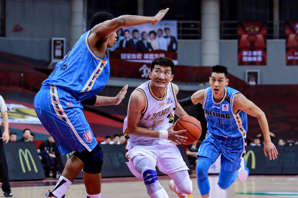 巴塞罗那转会最新消息