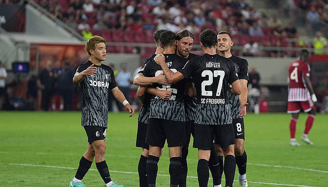 转折点！西汉姆战术微调，欧联集结日攻防权衡，引发热议，临场指挥获称赞的简单介绍