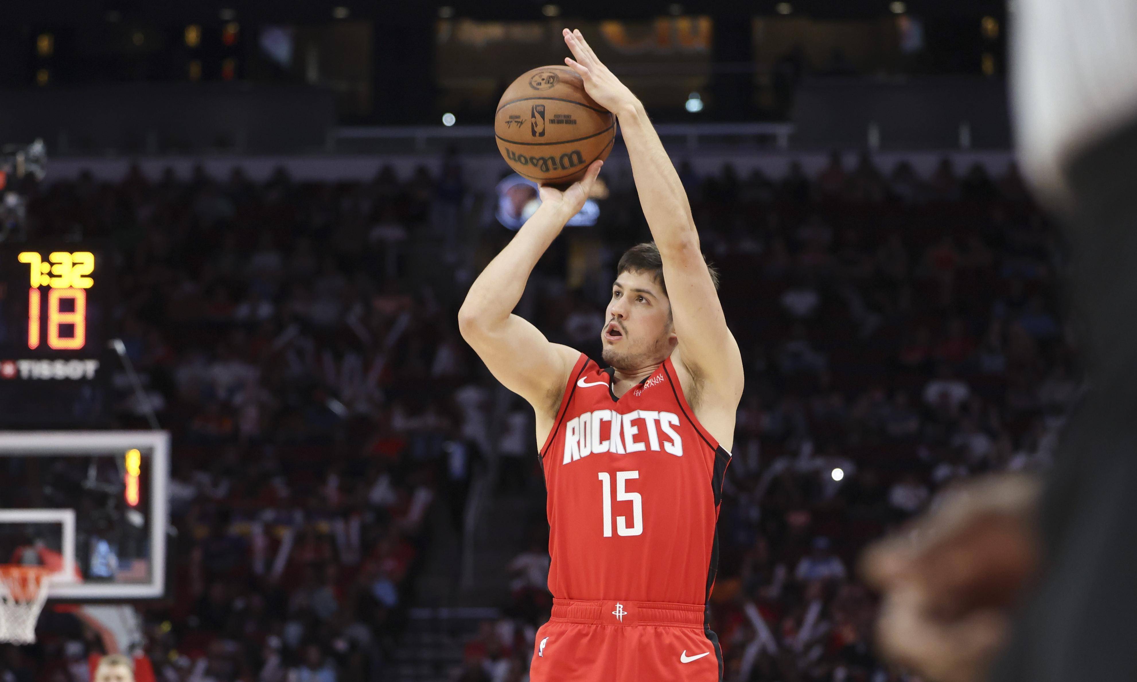 欧联赛后走向成谜；萨克拉门托国王豪取连胜；球迷炸锅；球队文化再被提及的简单介绍