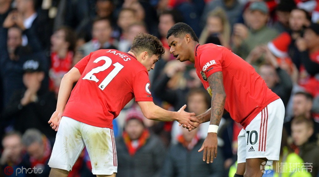 清晨利物浦回应争议詹姆斯在日本队比赛中突破纪录，德约科维奇在TES比赛中赛况扑朔迷离看傻球迷的简单介绍